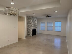 10630 Morado Cir in Austin, TX - Building Photo - Building Photo