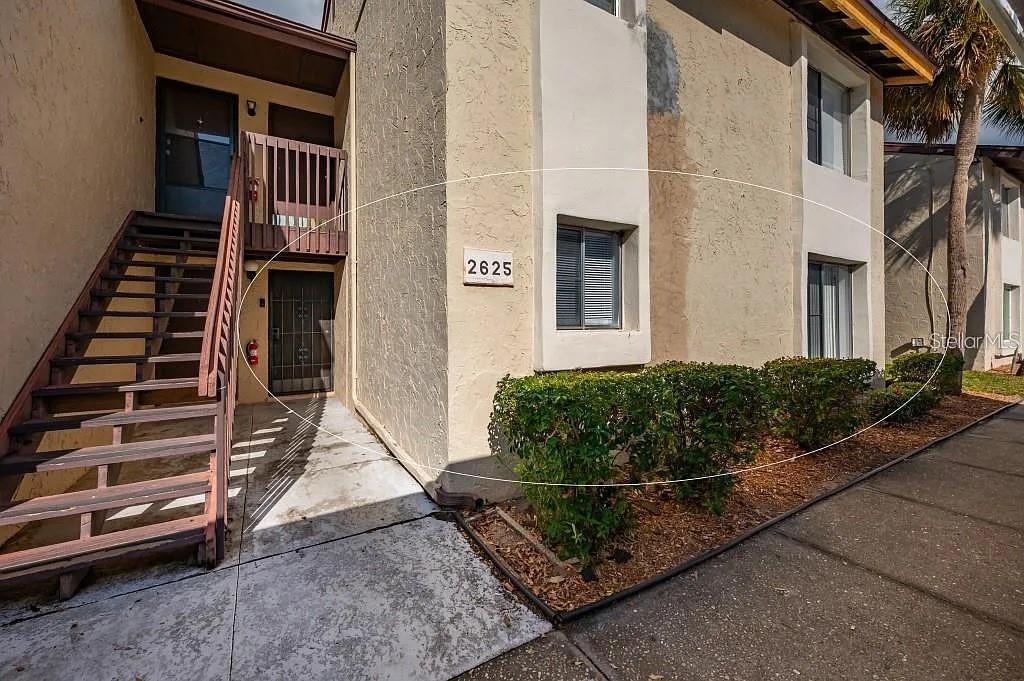 2625 Pine Lake Terrace in Sarasota, FL - Building Photo