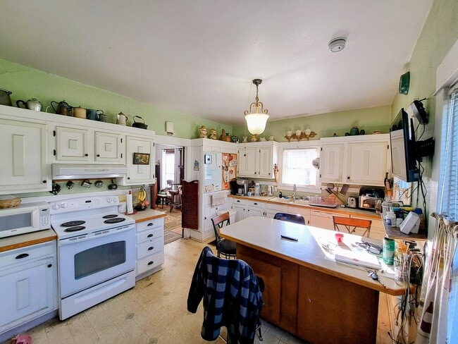 property at 2800 K St
