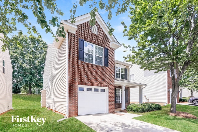 8929 Holland Park Ln in Charlotte, NC - Building Photo - Building Photo