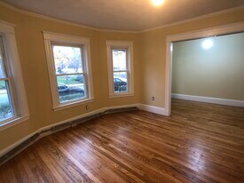 18 Cherry St, Unit 1R in Somerville, MA - Building Photo