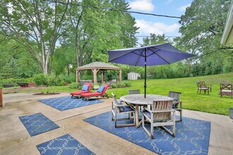 16624 Elm Dr in Minnetonka, MN - Building Photo - Building Photo