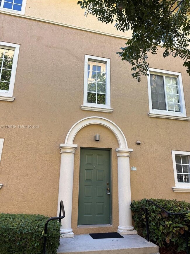 2981 NE 185th St in Aventura, FL - Building Photo - Building Photo