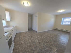 91 Holloran Rd in New Windsor, NY - Building Photo - Building Photo