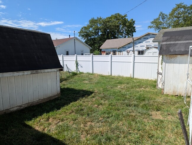 1408 Holland St, Unit 1 in Noblesville, IN - Building Photo - Building Photo