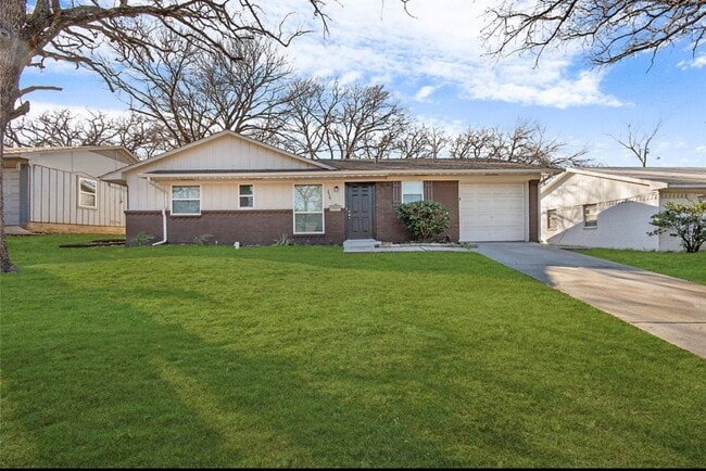 property at 2425 Avis St