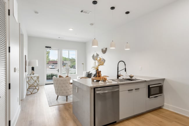 1090 Haysboro Ave in Nashville, TN - Building Photo - Building Photo