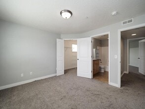 5003 Calton Ln in South Jordan, UT - Building Photo - Building Photo