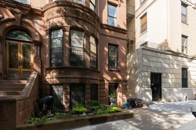 59 Montgomery Place in Brooklyn, NY - Building Photo - Building Photo