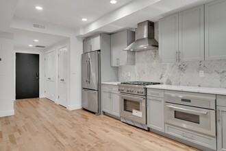 50 Hichborn St in Boston, MA - Building Photo - Building Photo