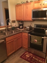 611 Wellington Dr, Unit 611 in West Bend, WI - Building Photo - Building Photo