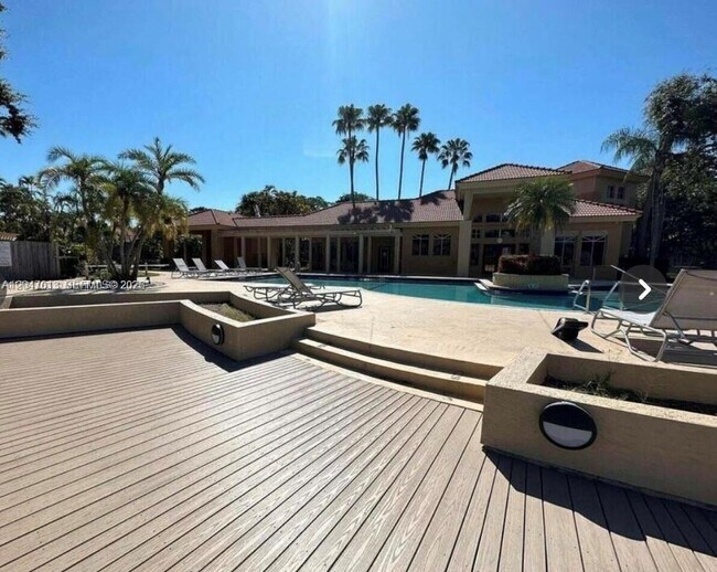 property at 4807 Via Palm Lakes