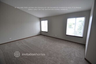 16464 Coventry Ln in Crest Hill, IL - Building Photo - Building Photo