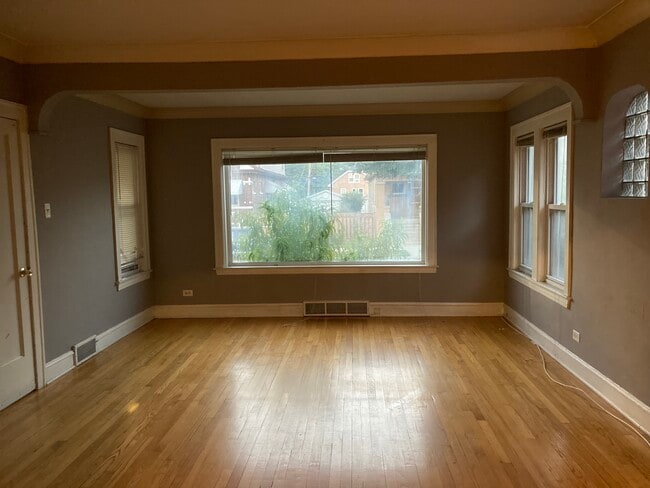 1620 East Ave, Unit 1 in Berwyn, IL - Building Photo - Building Photo