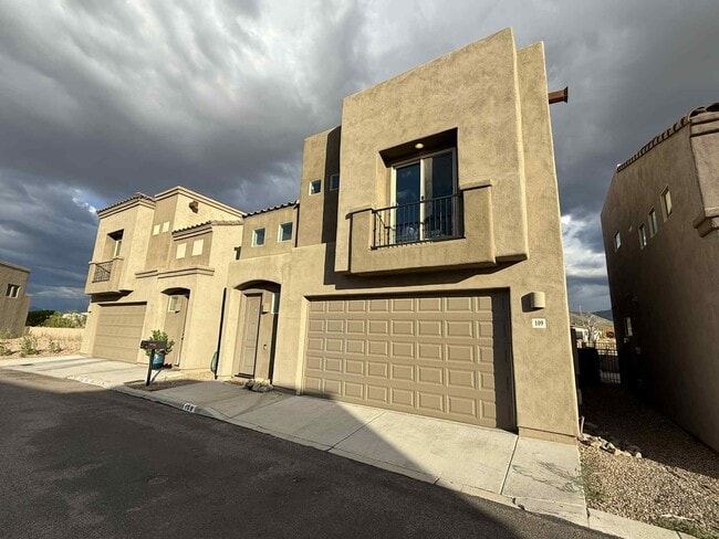 109 S Crown Plaza in Vail, AZ - Building Photo - Building Photo