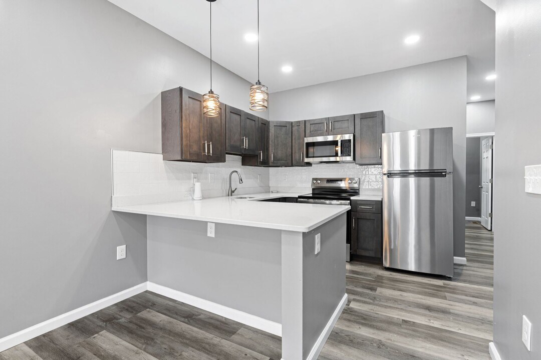 2550 N 12th St, Unit 2 in Philadelphia, PA - Building Photo