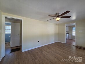 8334 Oak Tree Rd in Sharon, SC - Building Photo - Building Photo