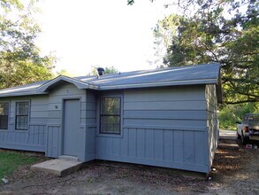 2032 Nicholas Ln in Mobile, AL - Building Photo - Building Photo