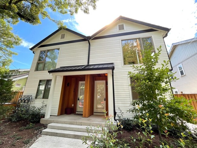 property at 20 NE Monroe St