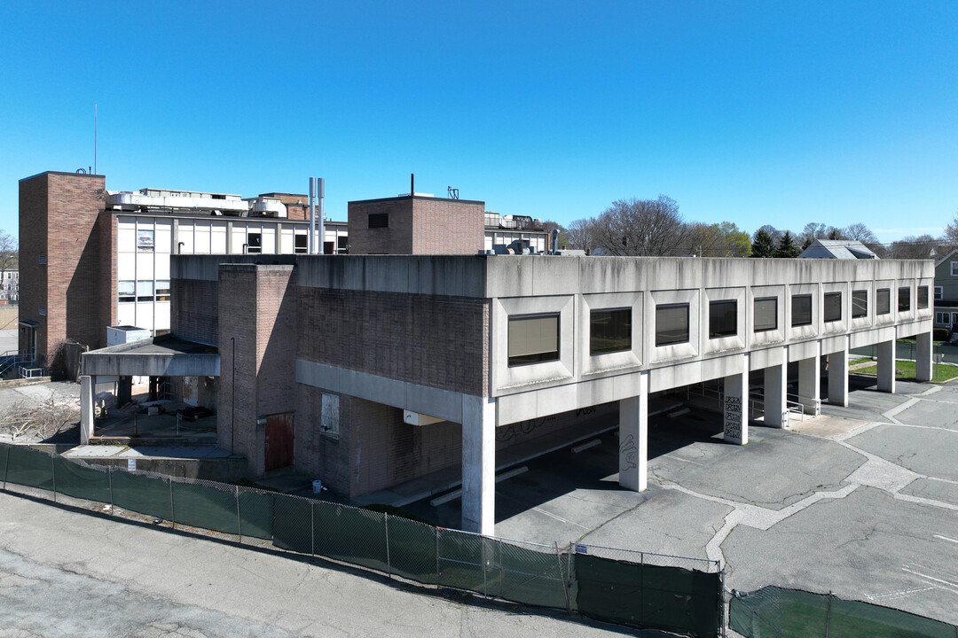 Kings Residences in Peabody, MA - Building Photo