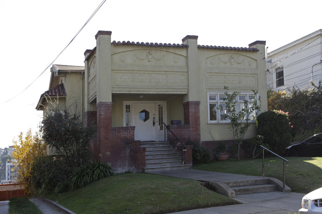 445-447 Lagunitas Ave