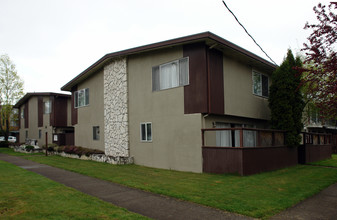 Rockwood in Eugene, OR - Building Photo - Building Photo