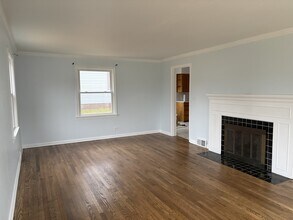 1233 29th St NE in Canton, OH - Foto de edificio - Building Photo