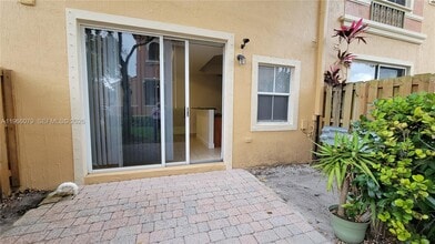 4976 Leeward Ln in Fort Lauderdale, FL - Building Photo - Building Photo