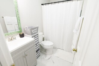 510 N Poplar St in Charlotte, NC - Building Photo - Building Photo