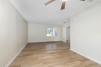 268 King Cotton Rd in Brunswick, GA - Building Photo - Building Photo