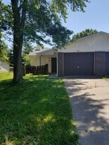 4716 W Knox Dr in Columbia, MO - Building Photo