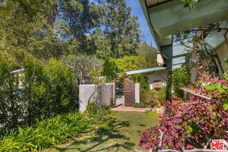 1336 Bienveneda Ave in Los Angeles, CA - Building Photo - Building Photo