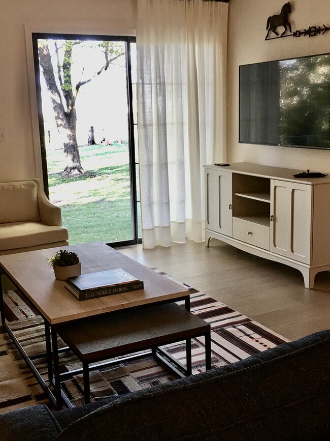 1521 W 17th St in Joplin, MO - Foto de edificio - Building Photo