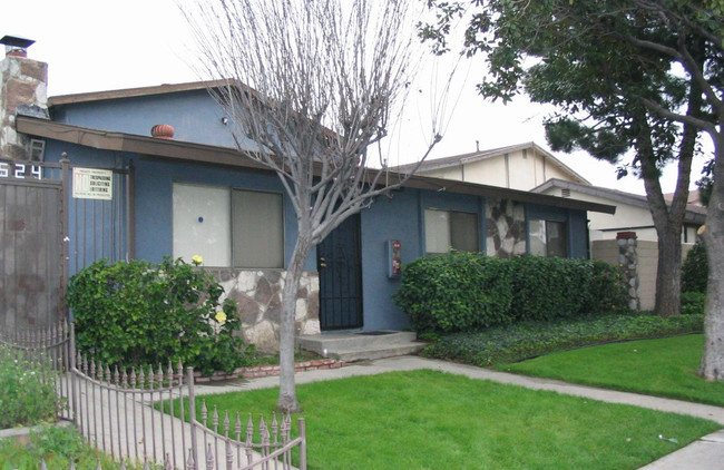 4514-4524 Bandera St in Montclair, CA - Building Photo - Building Photo