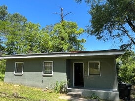 3305 Morehouse St in Columbus, GA - Building Photo