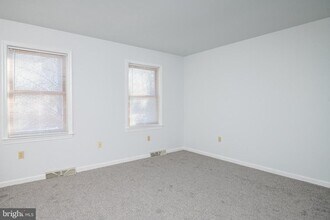 1957 Lincoln Ave in Wyomissing, PA - Building Photo - Building Photo