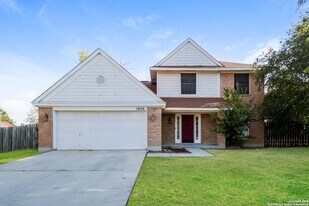 5806 Elk Lake Dr in San Antonio, TX - Building Photo