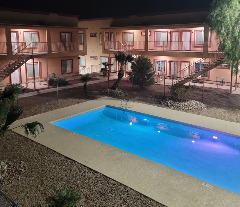1627 Havasupai Dr in Bullhead City, AZ - Foto de edificio