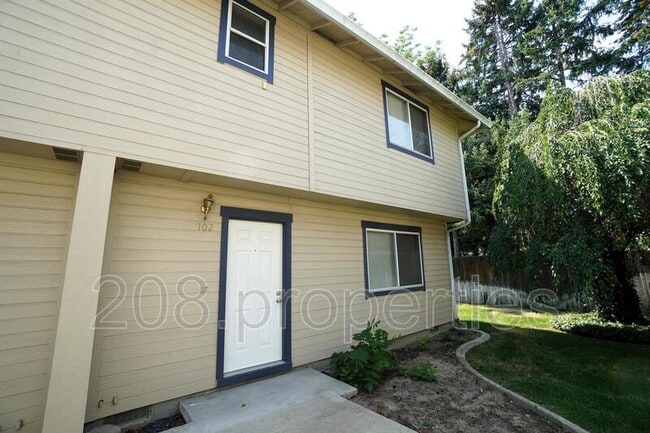 property at 1009 N Stilson Rd