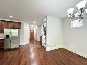 11347 NW Kimble Ct in Portland, OR - Building Photo - Building Photo