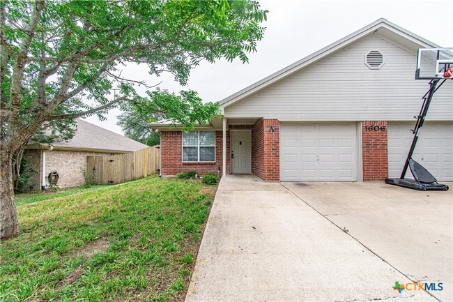 property at 1606 Yuma Trail