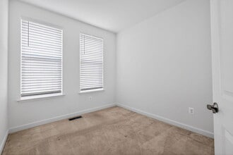 9908 Wood Edge Wy in Lanham, MD - Building Photo - Building Photo