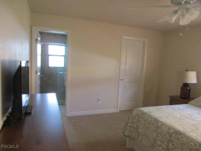 property at 1510 SE 11th Pl