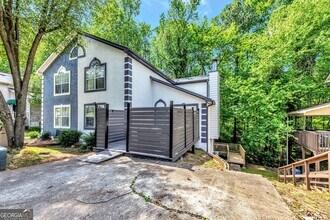 4210 Lakes End Dr NW in Kennesaw, GA - Building Photo - Building Photo