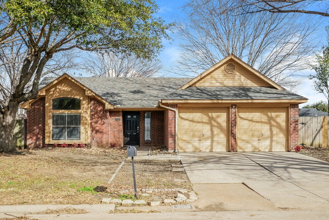 1505 Glenwillow Dr