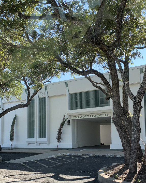 441 S Houston St in Aransas Pass, TX - Building Photo