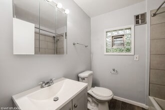 1282 River Dr in Calumet City, IL - Building Photo - Building Photo