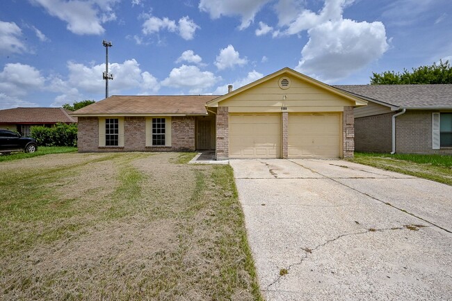 property at 2667 Grand Canyon Dr