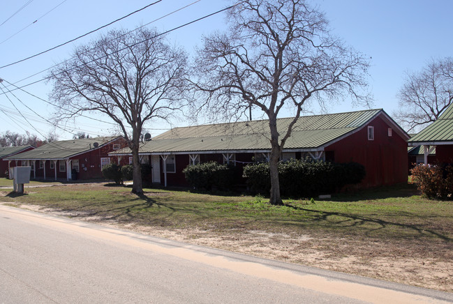 1204 Experiment Station Rd in Lake Alfred, FL - Building Photo - Building Photo