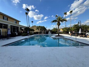 2328 Mid Town Terrace in Orlando, FL - Building Photo - Building Photo